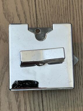 Northwestern 25 cent coin mech mechanism from super 60 gumball machine #1
